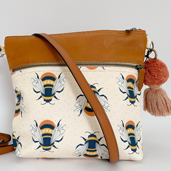 Bee Bucket Bag