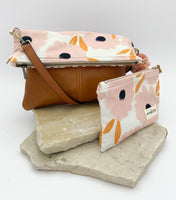Daisies Fold-Over Bag